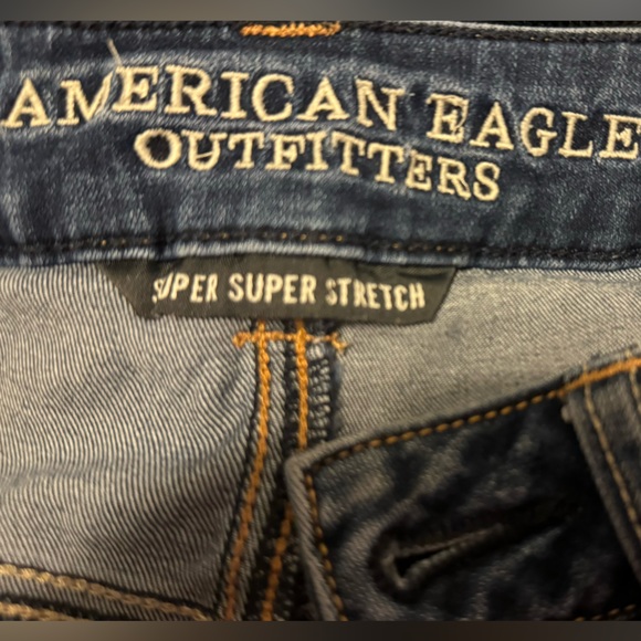 AE WOMENS HI RISE SHORTIE DENIM SHORTS - Picture 5 of 8